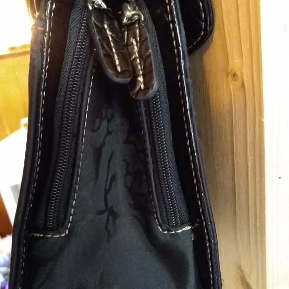 Liz Claiborne Luxury Black Bag - Picture 7 of 16